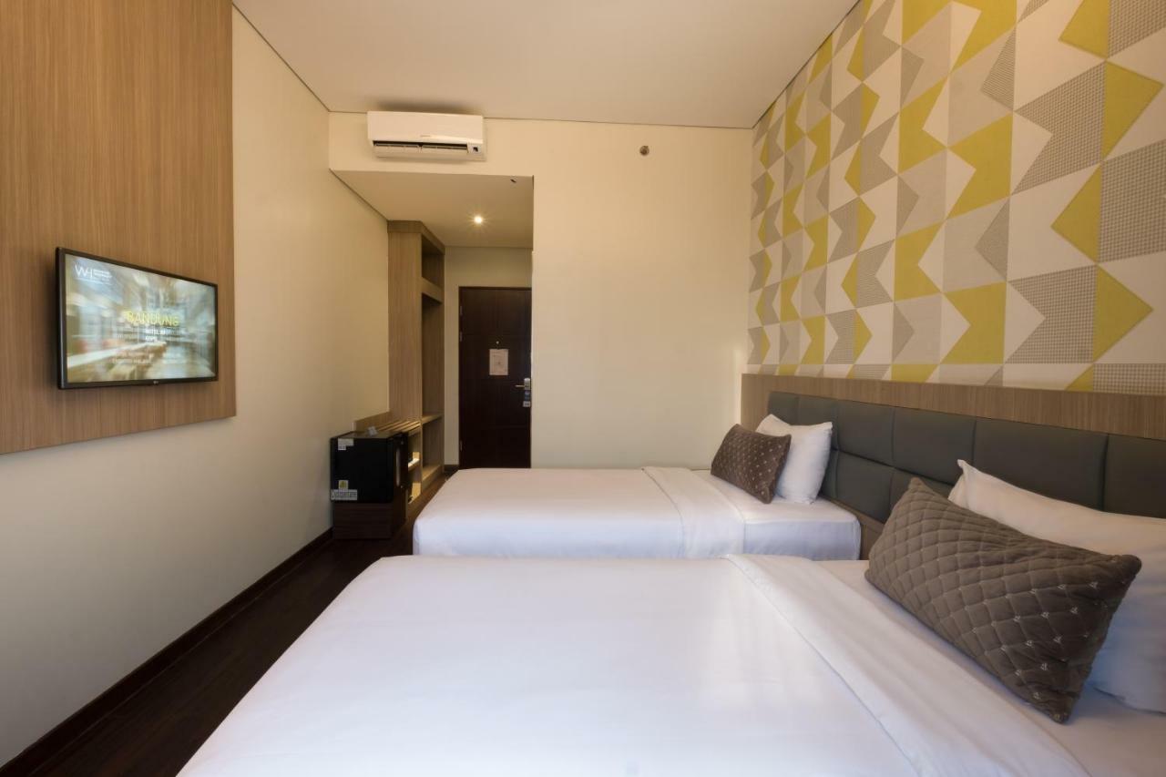 Hotel 88 Itc Fatmawati Jakarta By Wh Exterior photo